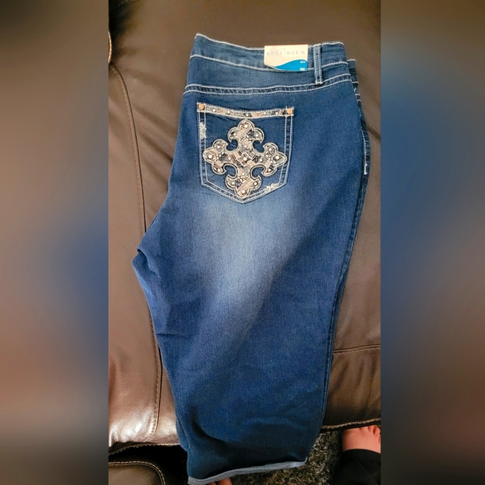Boutique Jean Capri Size 22 NWT